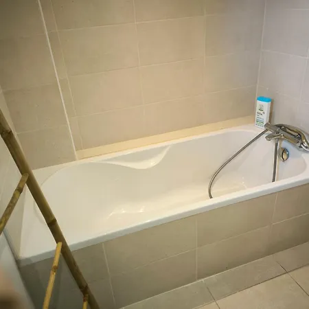 Apartament La Boite A Coucou, Pour 6 Personnes, Avec Jardin , Vue Mer, A 400 M De La Pors Mabo Trébeurden