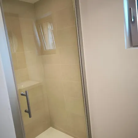 La Boite A Coucou, Pour 6 Personnes, Avec Jardin , Vue Mer, A 400 M De La Pors Mabo *